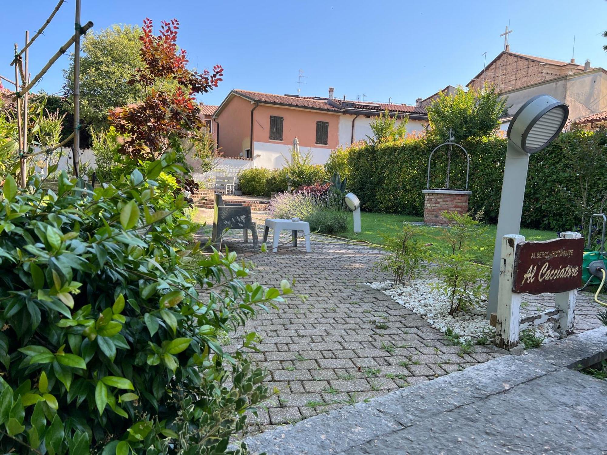 Albergo Al Cacciatore Tortellinando Valeggio sul Mincio Exterior foto
