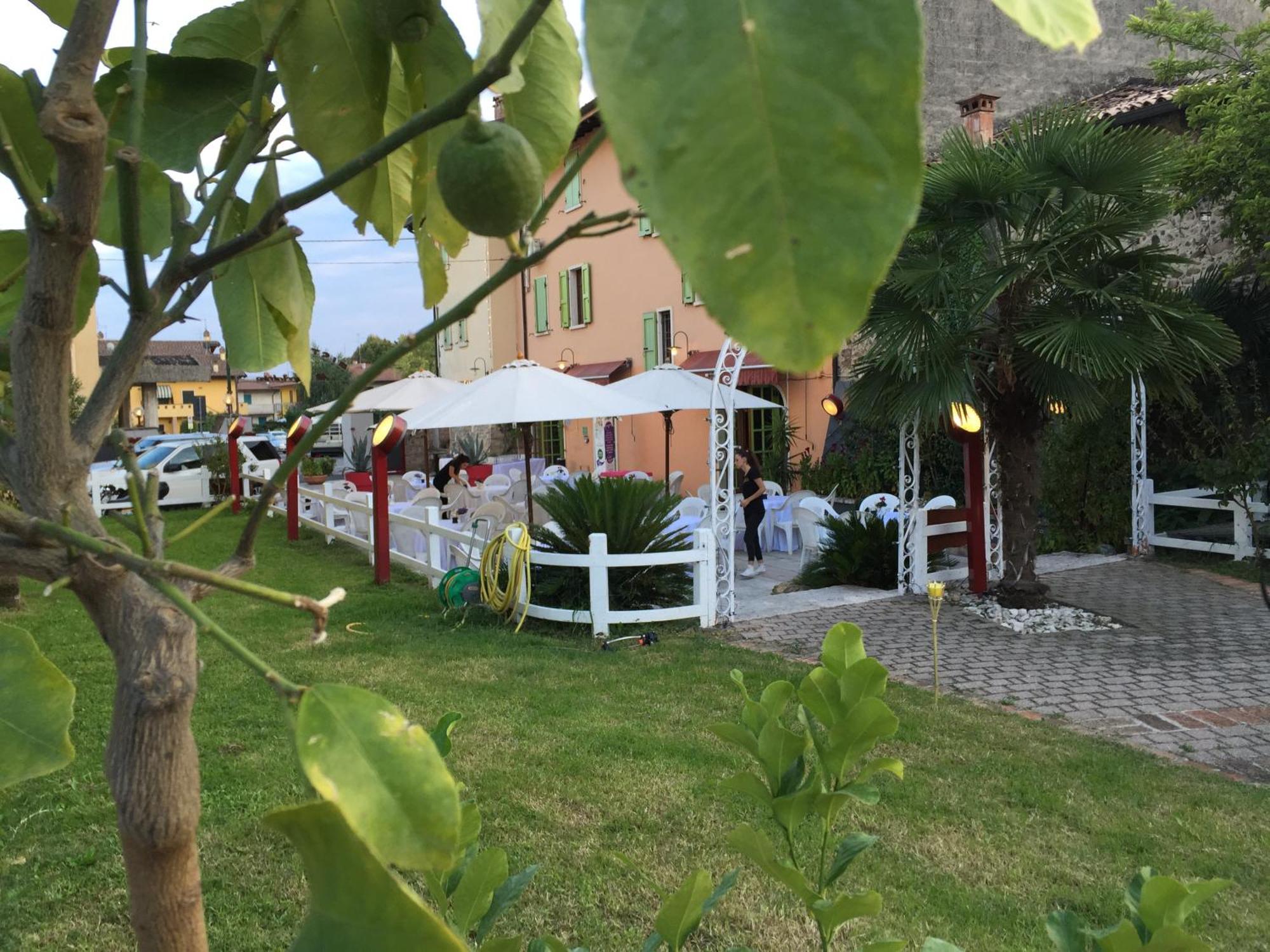 Albergo Al Cacciatore Tortellinando Valeggio sul Mincio Exterior foto