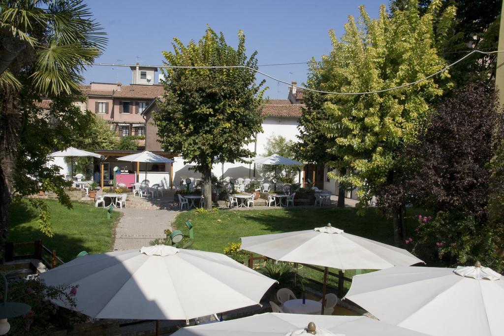 Albergo Al Cacciatore Tortellinando Valeggio sul Mincio Exterior foto