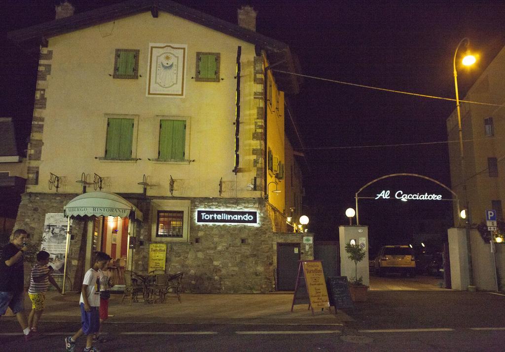 Albergo Al Cacciatore Tortellinando Valeggio sul Mincio Exterior foto